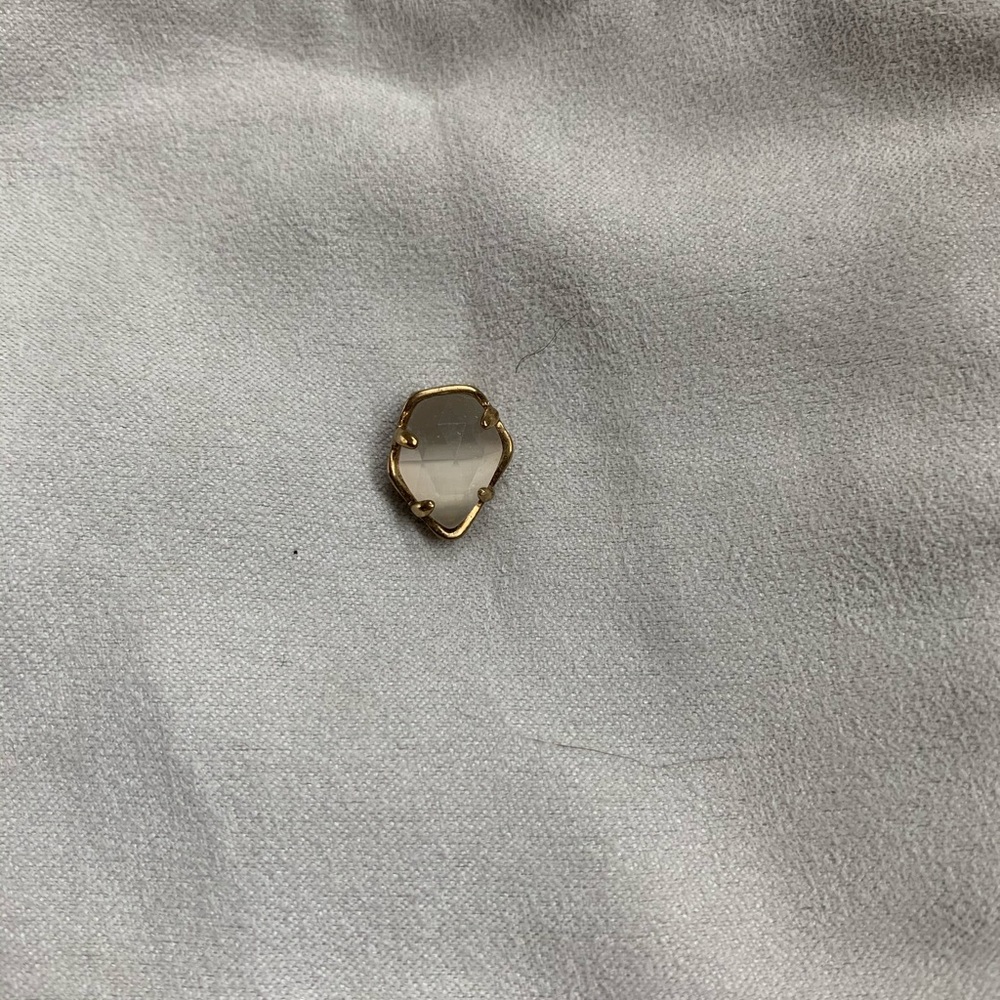 Grey Kendra Scott stone